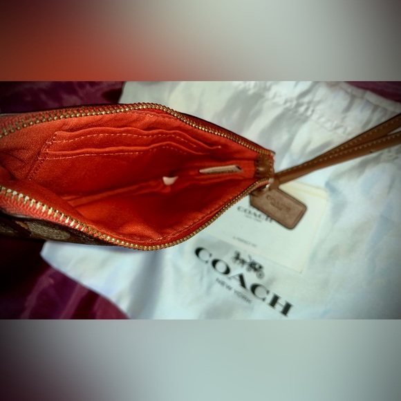 COACH Corner Zip Wristlet in Signature Canvas with Varsity Stripe with Dust Bag - Picture 3 of 6